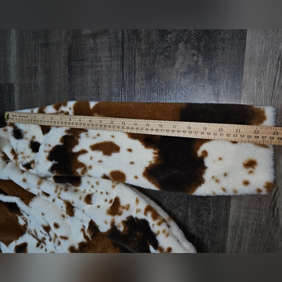 Prissy Jane, Women's Size Medium Cow print jacket, NWOT - Picture 8 of 10